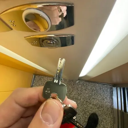 Fantastico Con Parking Avenida De Cadiz Apartment *